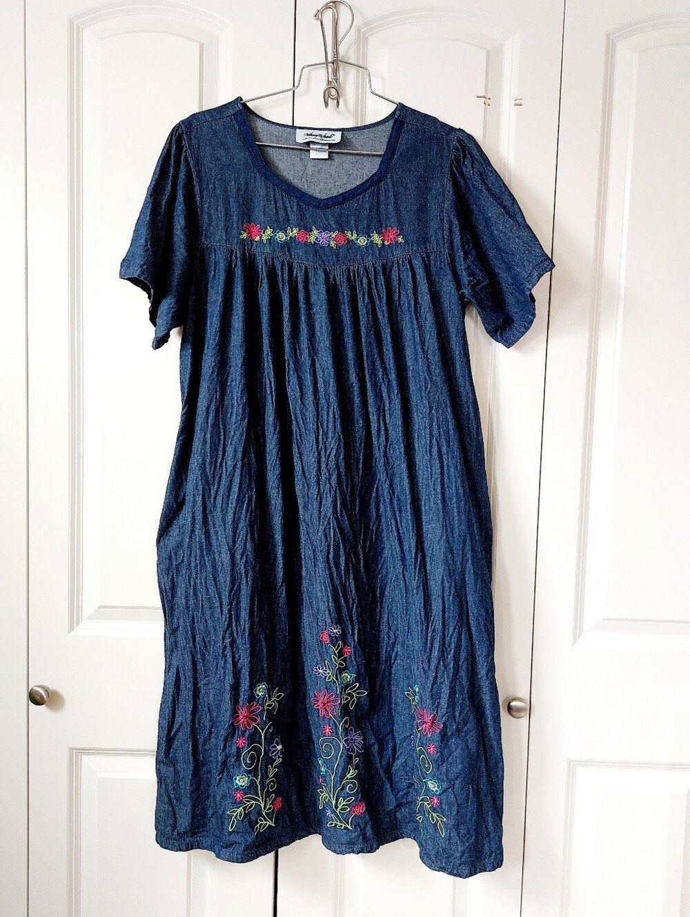 Garden Granny Denim Dress Floral Embroidery Medium Petite Cottagecore Teacher 90